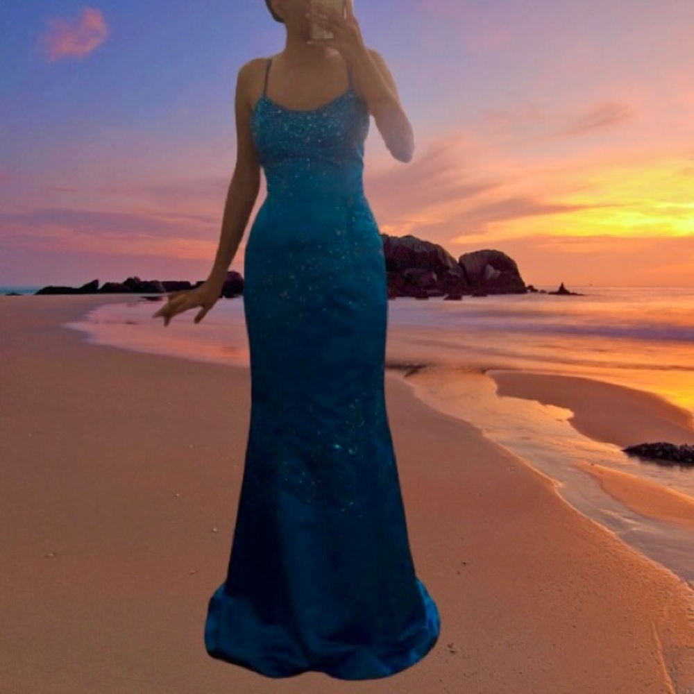 Blue Trumpet Pageant Dress / Prom Dress, size small - Picture 5 of 9